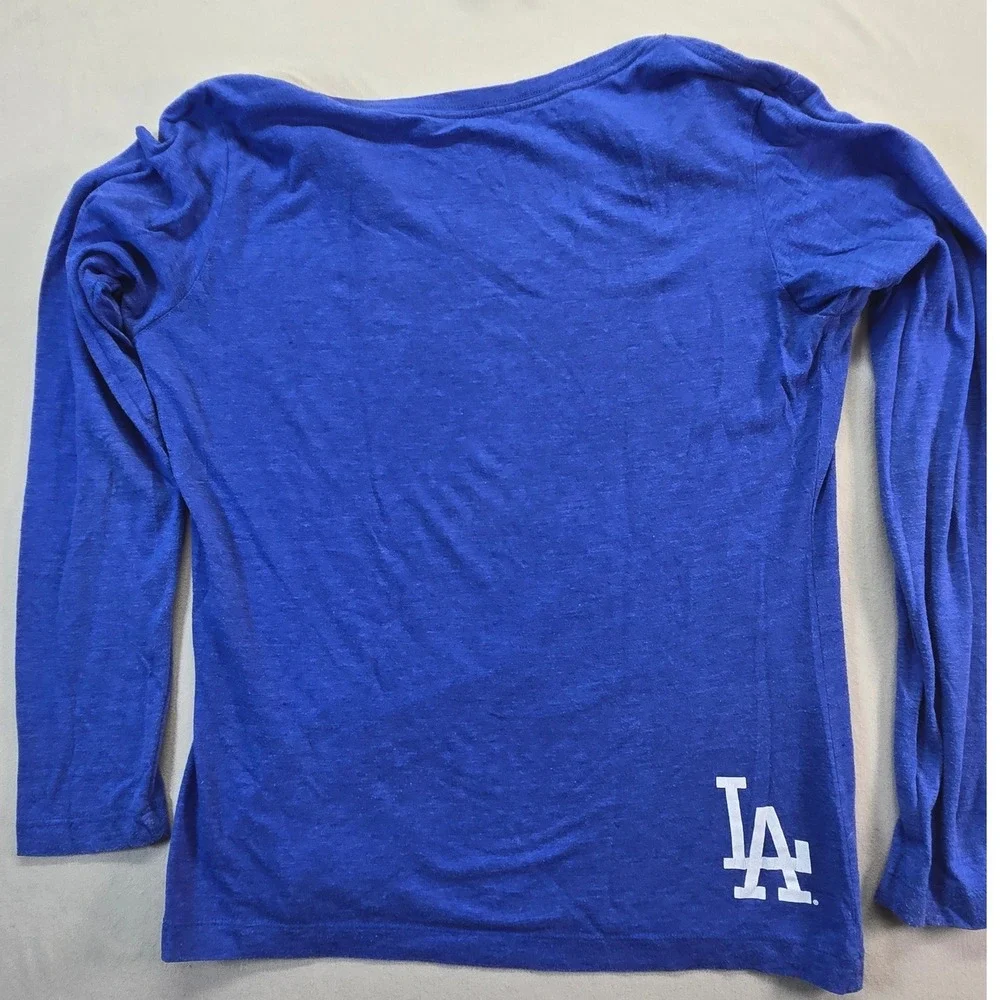 Nike T-Shirt Womens Large Blue Dodgers V-Neck Long Sleeve Slim Fit MLB Fan Tee